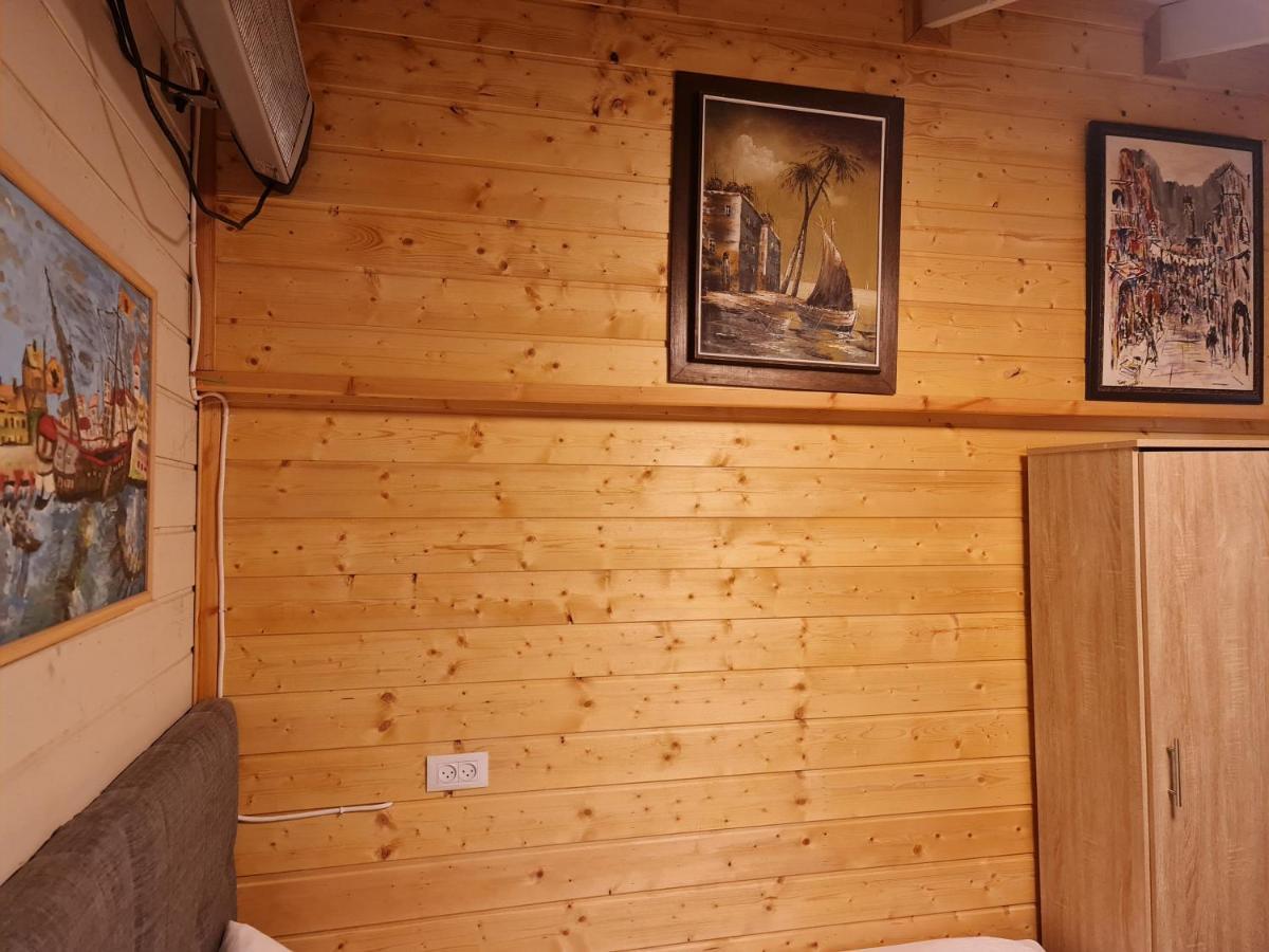 Vida Bhermon 2, One Small Wooden Cabin Майдал Шамс Екстериор снимка
